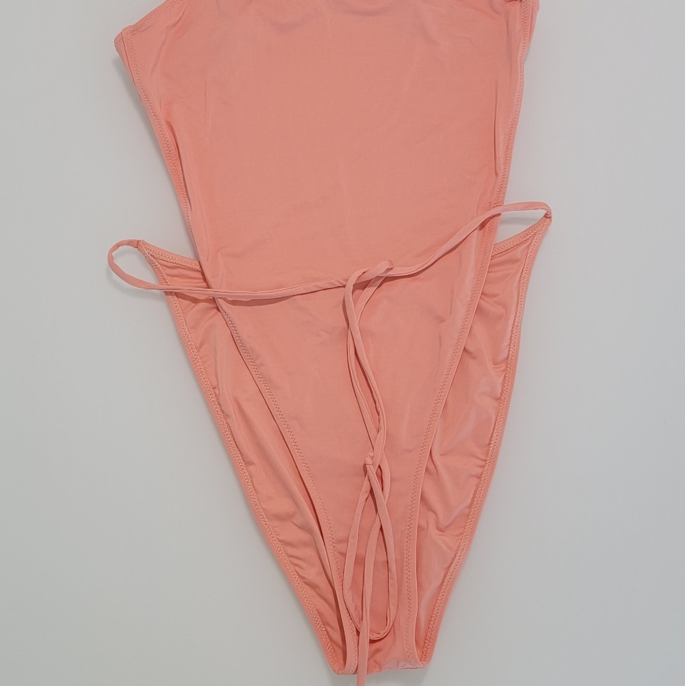 monica hansen bardot spaghetti swim - Picture 4 of 4